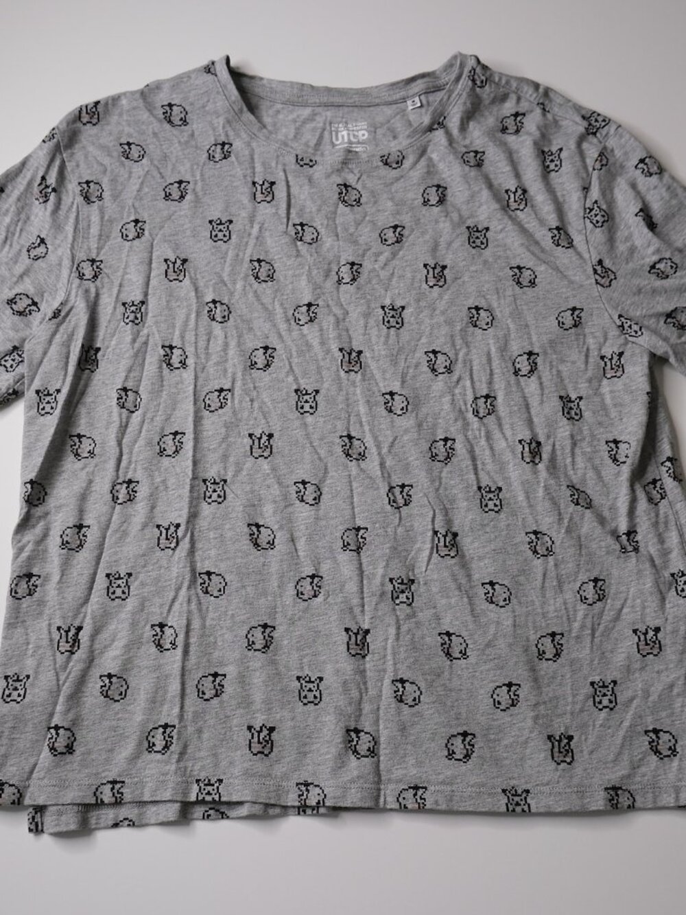 Uniqlo Pokemon Pikachu tee shirt size M women